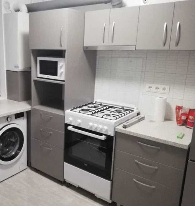 Дава се под наем Едностаен апартамент в Пловдив, Център - 40 кв.м за 188.7 € - Снимка #1