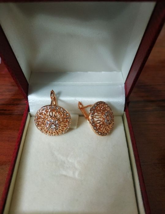 Серьги- бижутерия. Фасоны под золото. См. все фото.