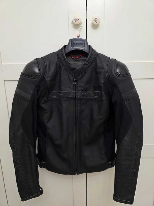 Geaca moto piele Dainese Agile – mărimea 46 (S), stare excelentă