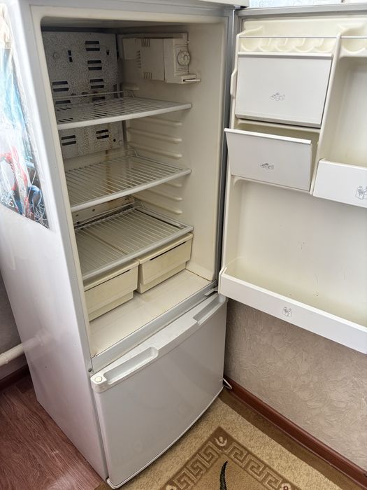 Продам холодильник