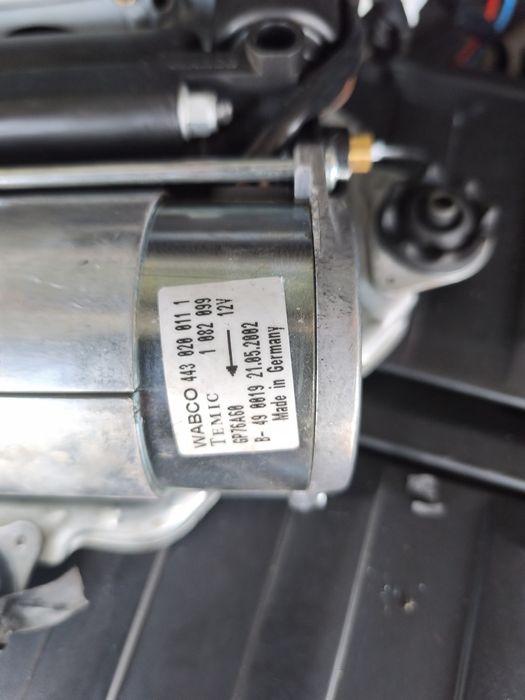 Компресор за въздушно окачване на е53 e39 7 серия