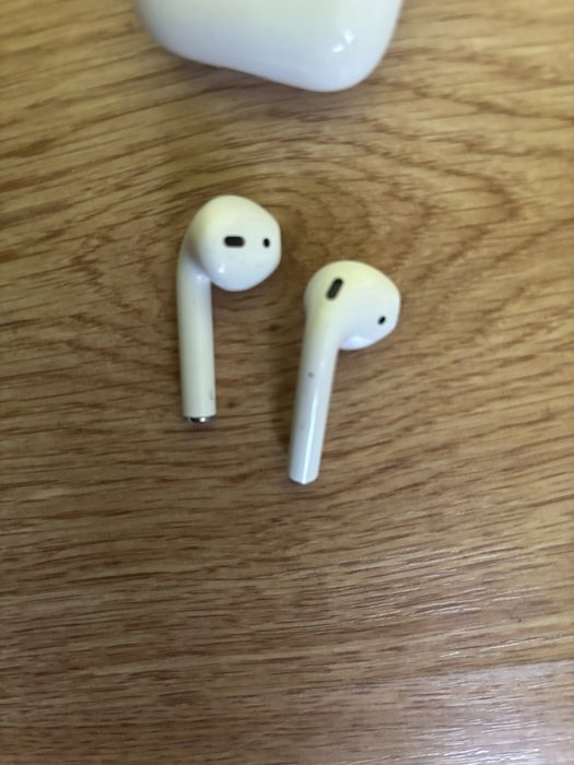 airpods pro 2  aproape noi