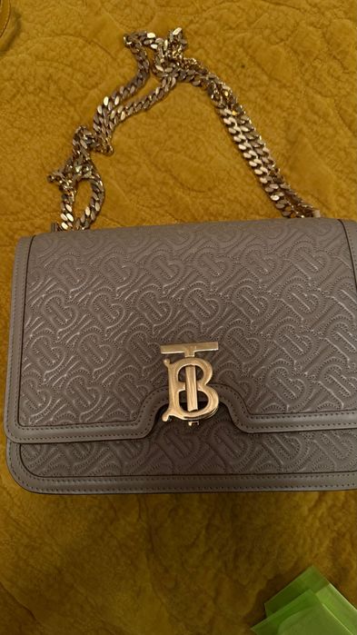 Vând Geantă Burberry piele sh