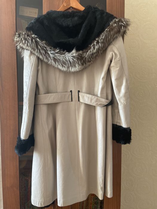 Пальто кожаное на меху