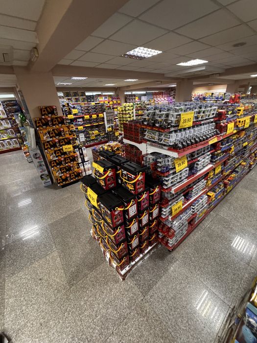 Spatiu comercial premium, 200–700 mp, parcare inclusa, ideal clinica, bancă sau showroom | vad comercial | Slatina