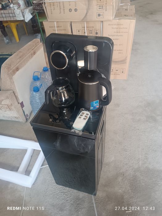 Кулер для воды с нижним погружением бутыля