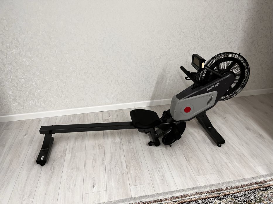 Гребной тренажёр