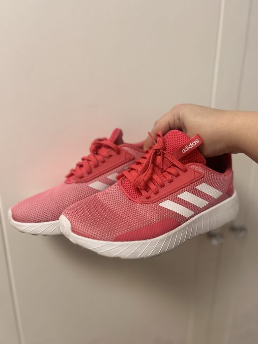 Adidasi Adidas  dama