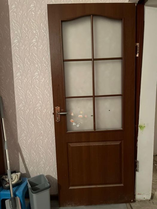 Двери межкомнатные б/у 80 на 200