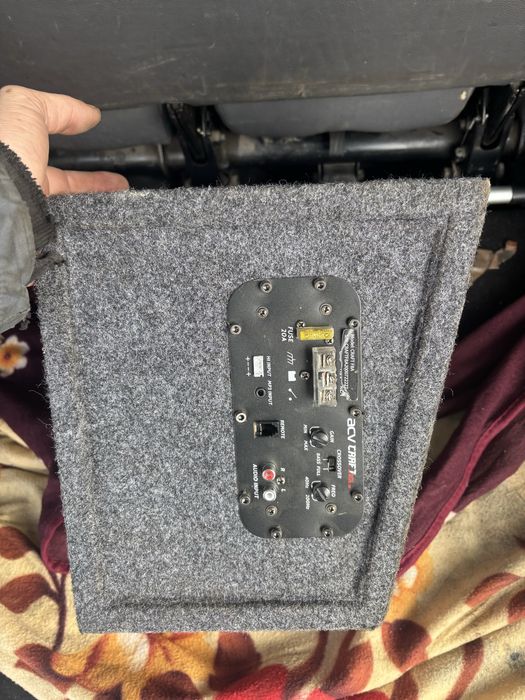 Продам сабфуфер