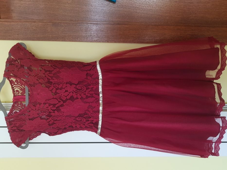 Rochii ocazie M/L, midi și lunga, de tafta, alaptare, cu dantela.