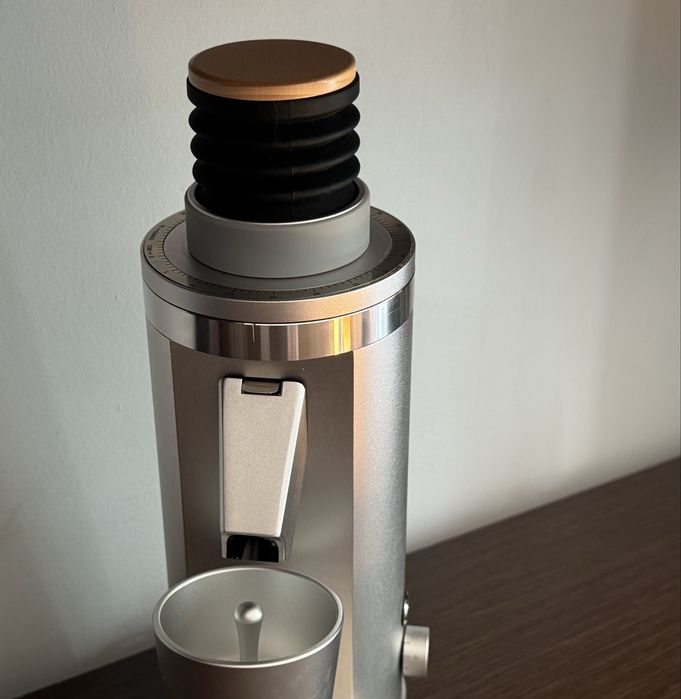 Rasnita cafea NB 64V; Silver; Garantie