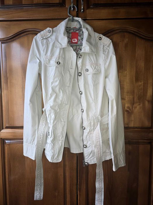 Дамско пролетно-есенно яке