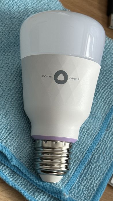 Умная лампа YNDX-00018 E27