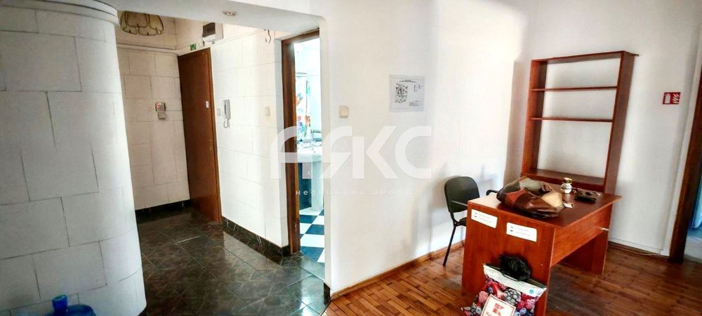 Продава се Многостаен апартамент в София, Център - 171 кв.м за 1983 €/кв.м - Снимка #5