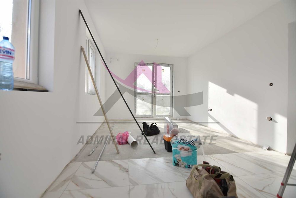 Продава се Двустаен апартамент в Варна, Възраждане 3 - 58 кв.м за 1310 €/кв.м - Снимка #2