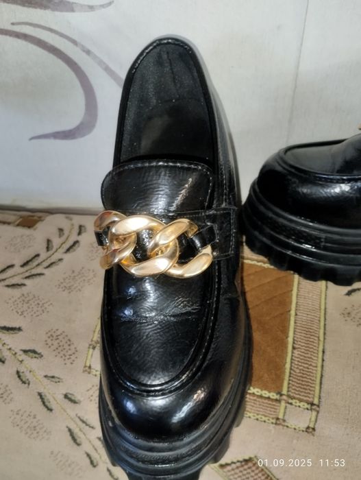 Обувь на осень новая