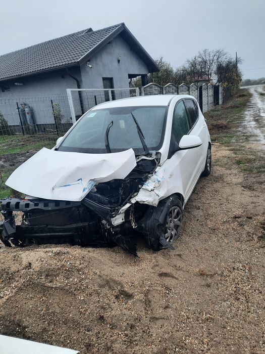 Hyundai i 10 an fab 2018 avariat