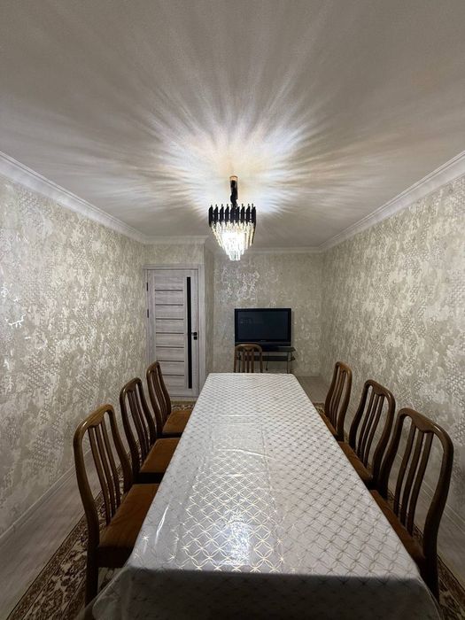 Продаётся с мебелью 4х комнатная квартира на 4-этаже Адрес Микрорайон