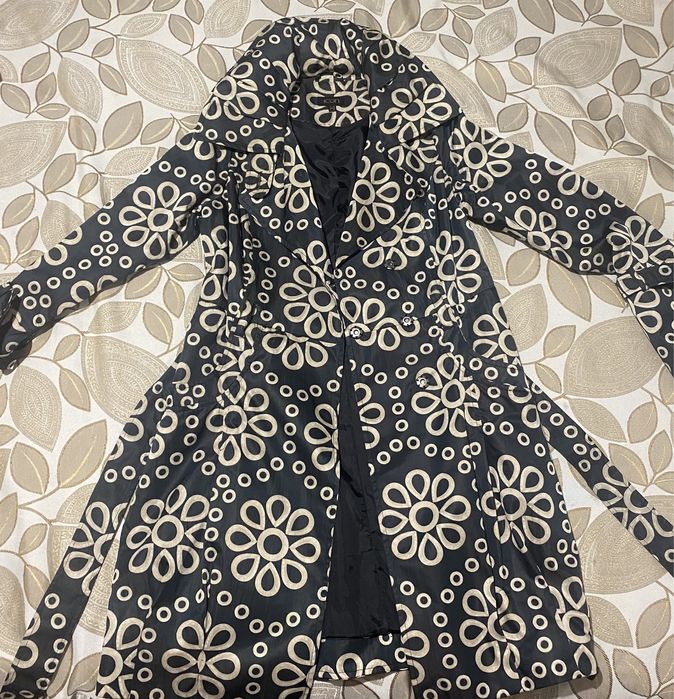 продаю женское плащ