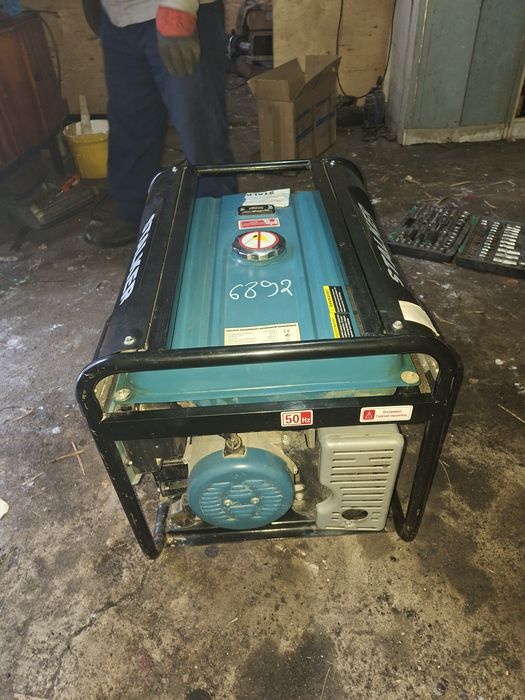 Продам генератор