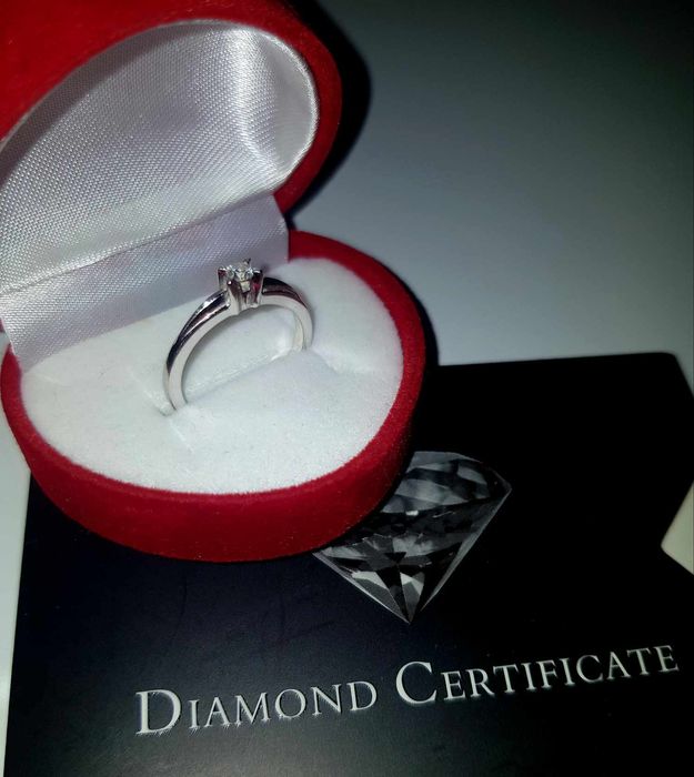 Пръстен диамант и бяло злато