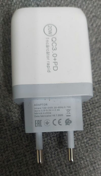 Vind Incarcator de retea,