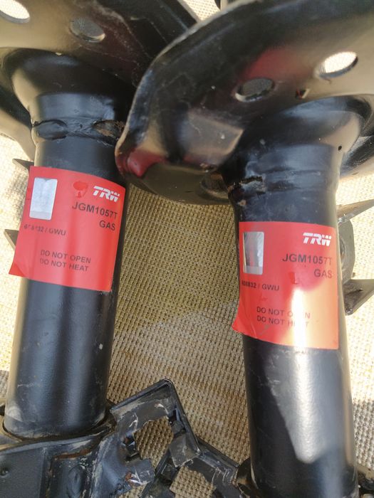 Амортисьори предни, Nissan QASHQAi  2.0 dci,1.5 dci