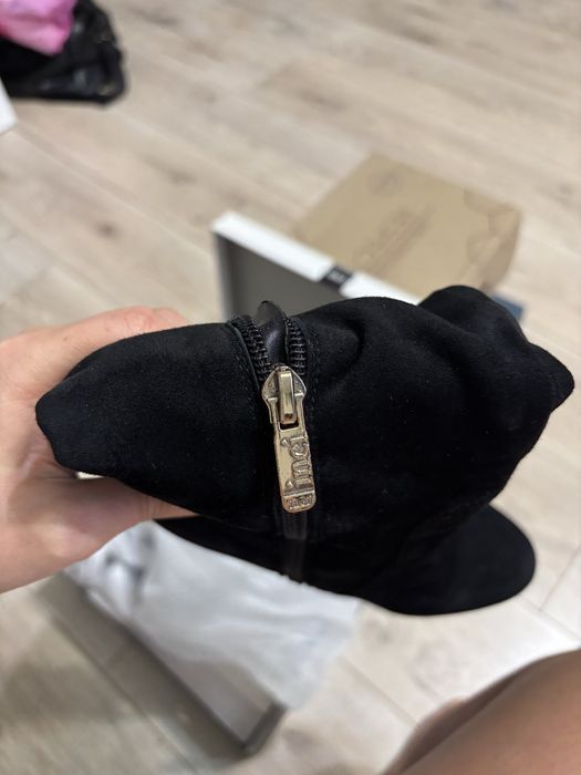 Зимние сапоги женские