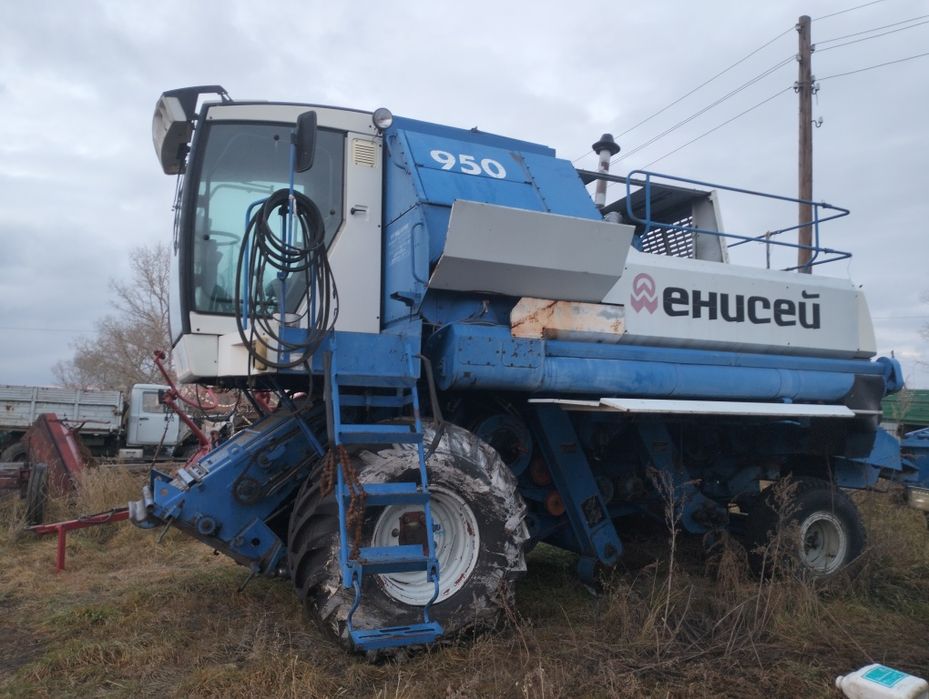 Комбайн Енисей 950
