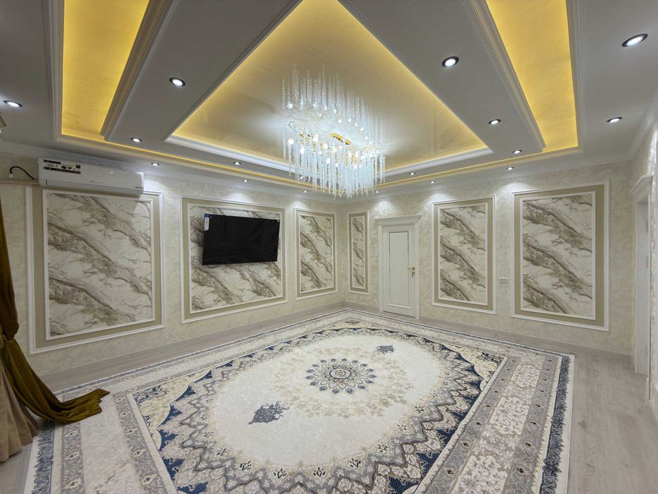 Срочно! Продаётся 4х комнатная ЛЮКС квартира на Бульваре!!!