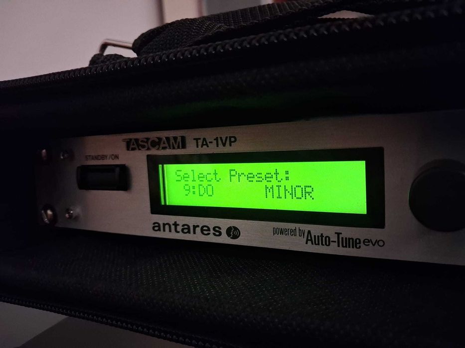 Procesor voce Tascam TA - 1 VP