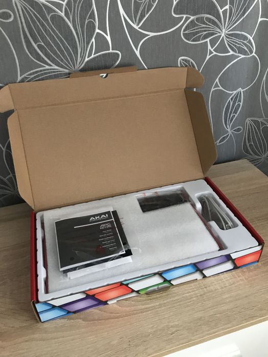 AKAI APC KEY 25 контролер MIDI