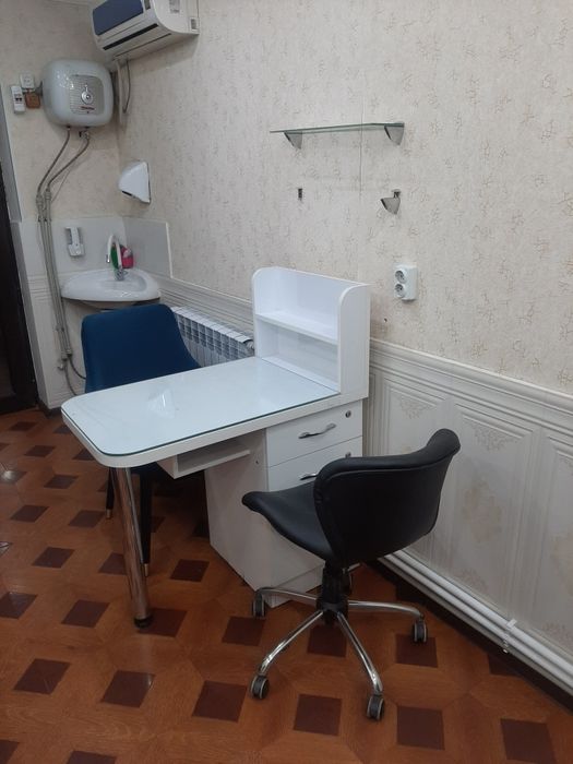 Сдается место в салоне для маникюра