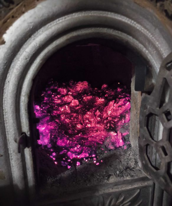 Brichete De Foc Tip RUF Din Rumeguș - Jar Rezistent Peste 24 De Ore