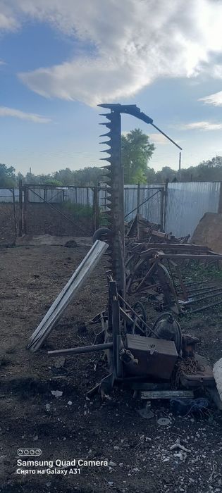 Продам сеновозку.грабли 6м.волокушу.