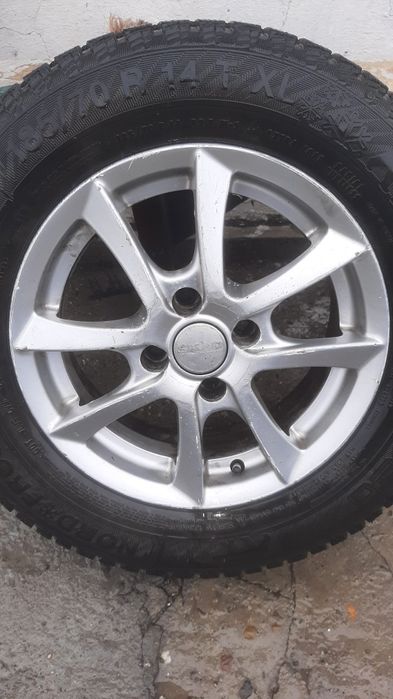 Продам зимний шины на дисках