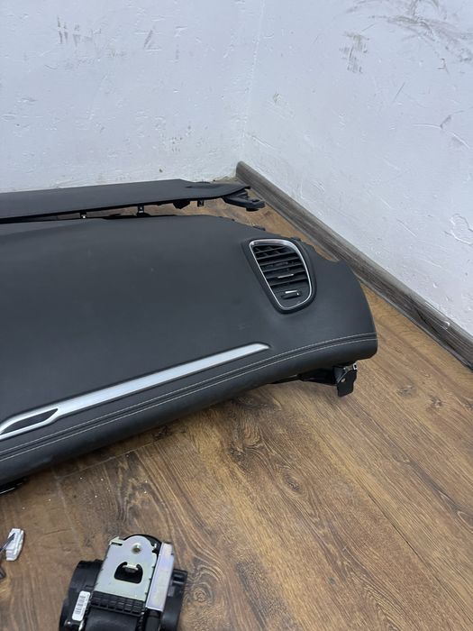 Plansa bord Renault Grand Scenic 4 2016-2024 cu airbag