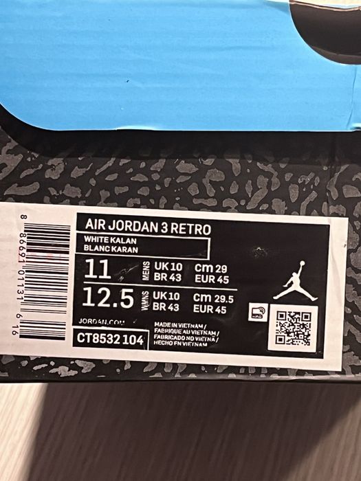 Nike Air Jordan 3 Retro "UNC" sneakers.