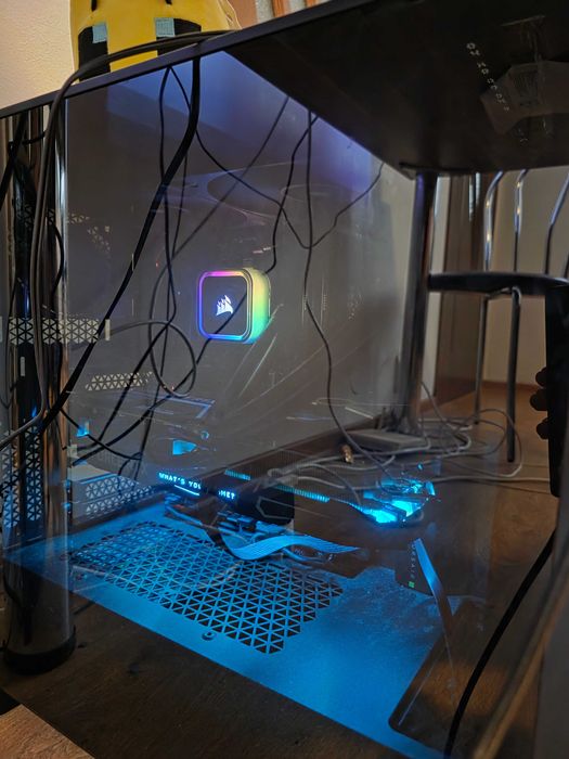 PC Gaming Ryzen 7 5700X3D RTX 3080 32GB RAM 1.5TB SSD