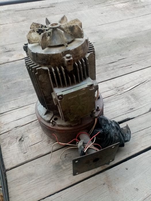 Ок кант апарат сотилади