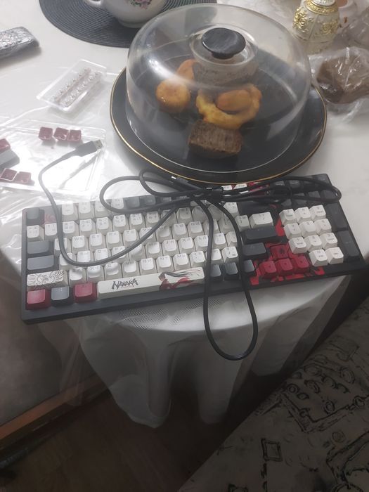 Продаю клавиауру