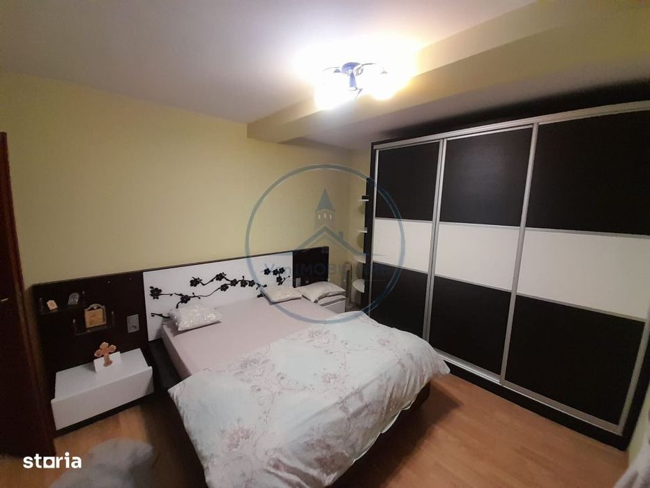 Apartament 3 camere DECOMANDAT, zona SENS