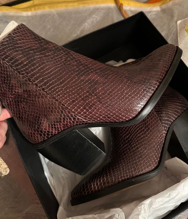 Дамски нови боти