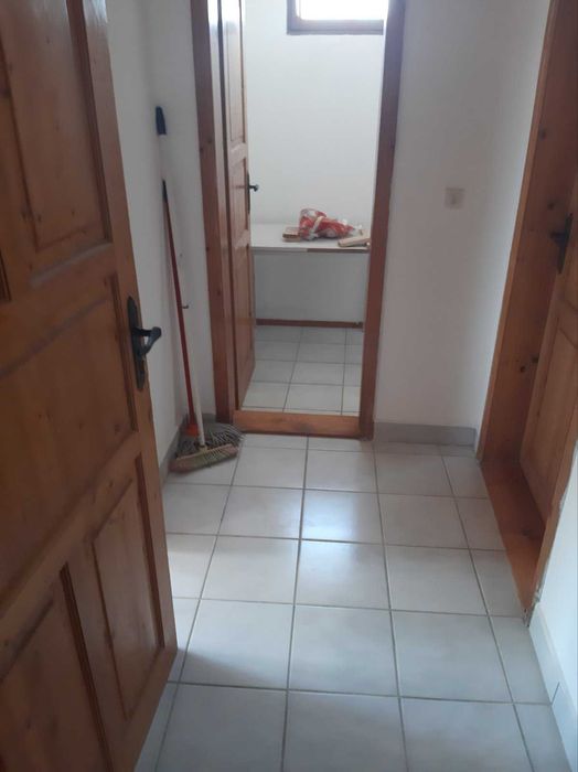 Етаж от къща под наем Бриз