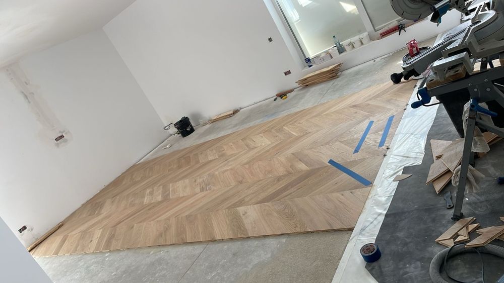 Montaj parchet. Scari lemn. Trepte stratificat