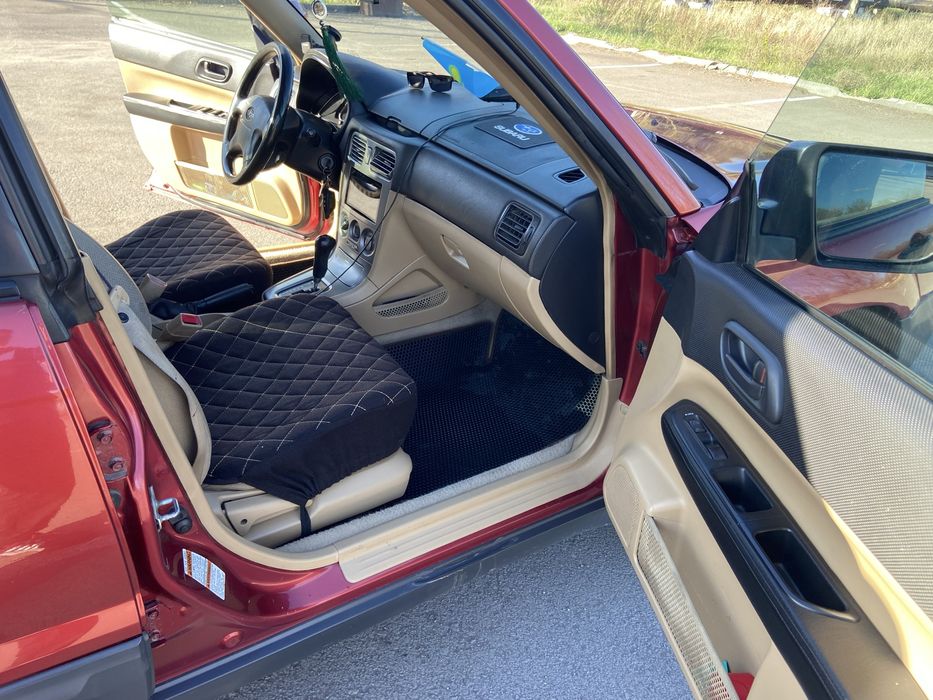 Продаю субару форестер