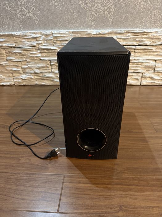 Сабвуфер для саундбара LG