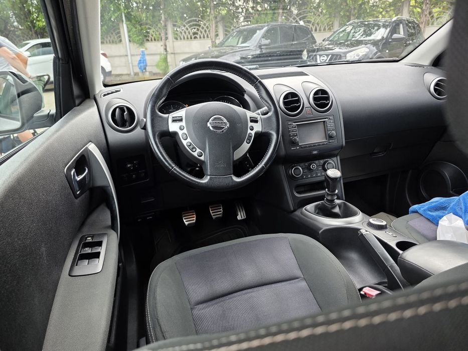 Nissan Qashqai 4x4 - 1.6 dCi 136Cp Euro 5 - Clima * Panoramic * Camere 360 grade!