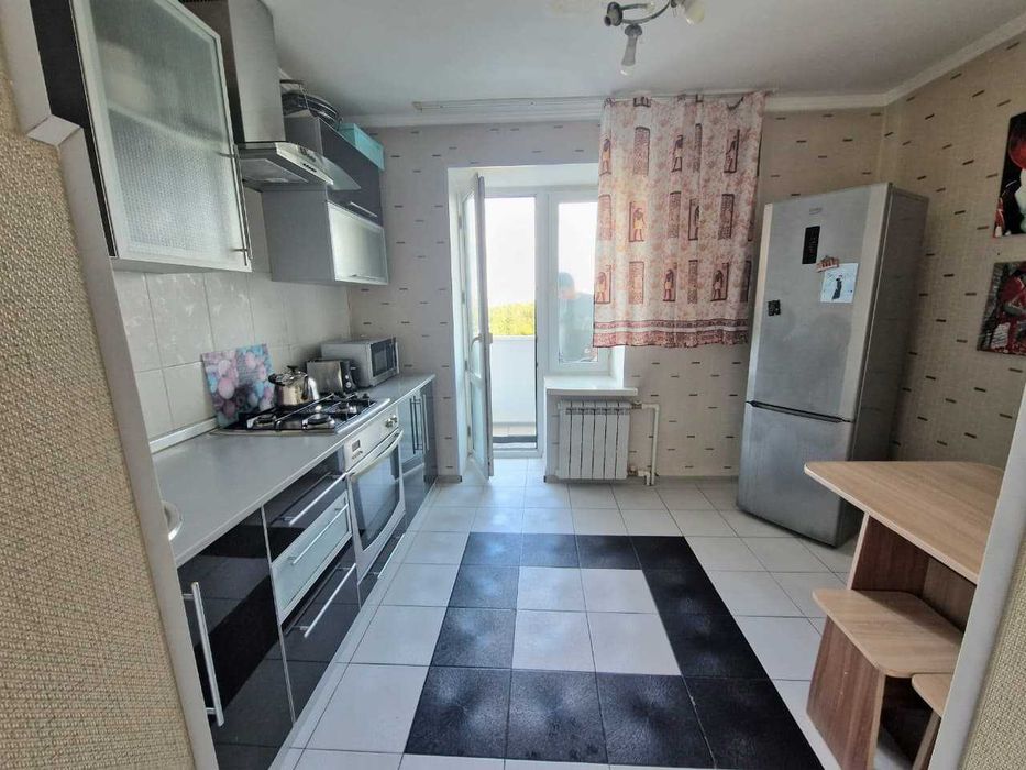 продам 3хкомнатнаую р-н Военного городка